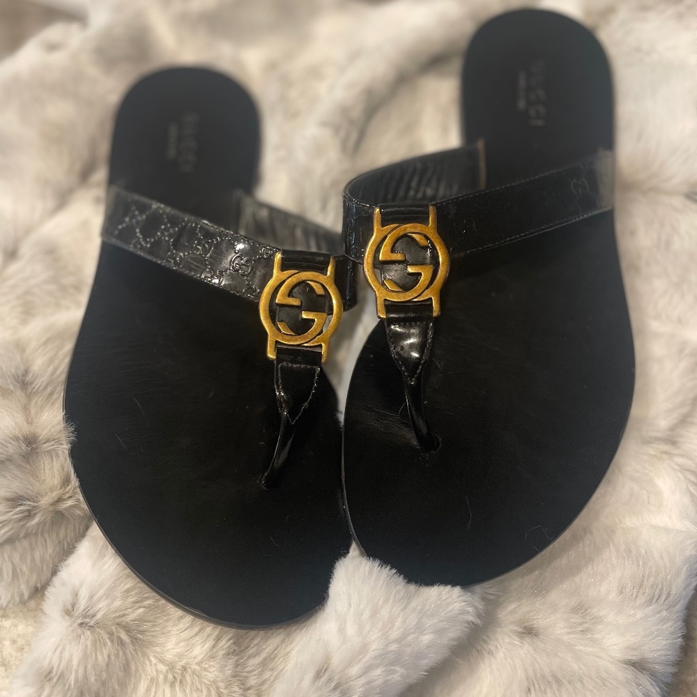 Gucci Marmont - Leather Thong Sandal with double GG